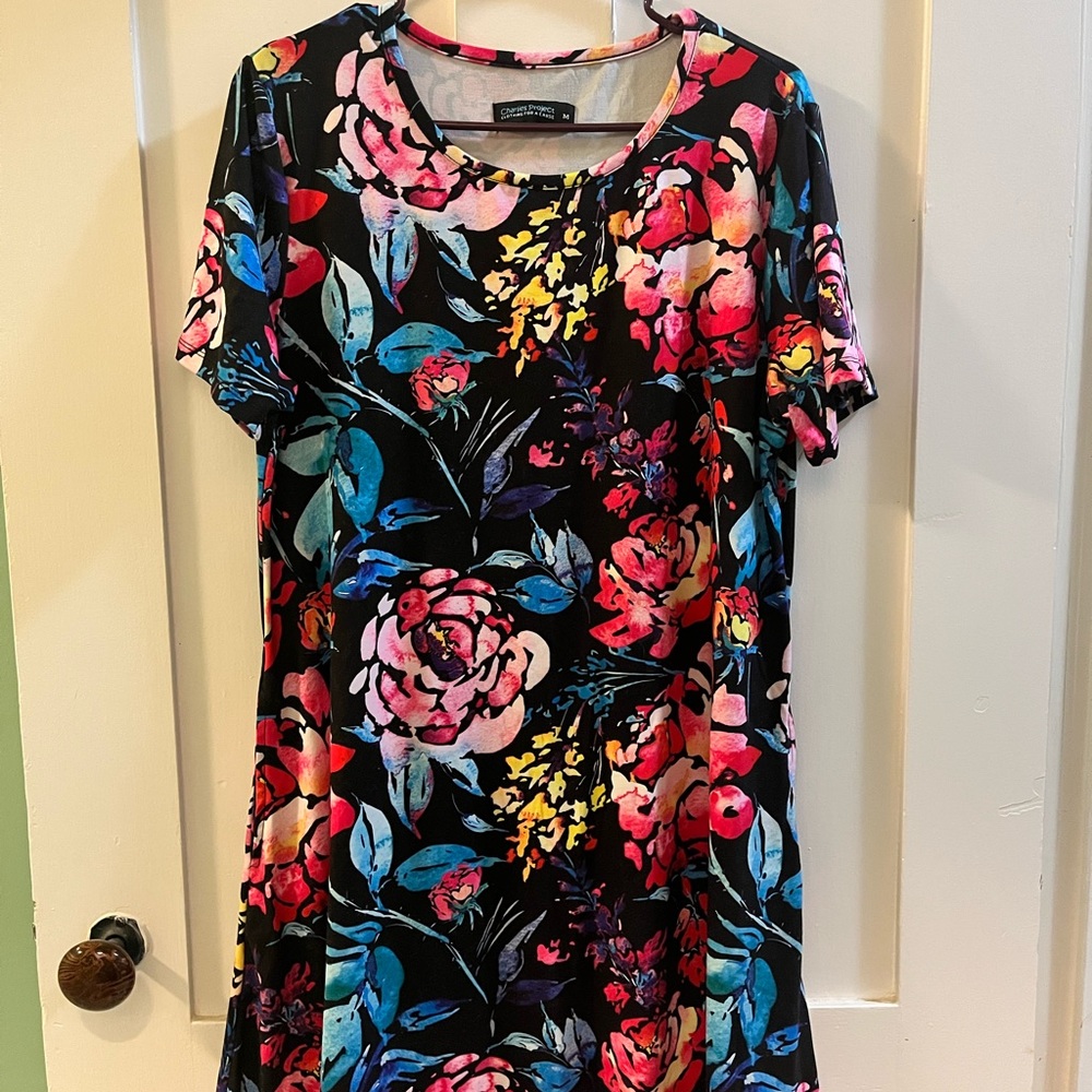 Short sleeved floral dress